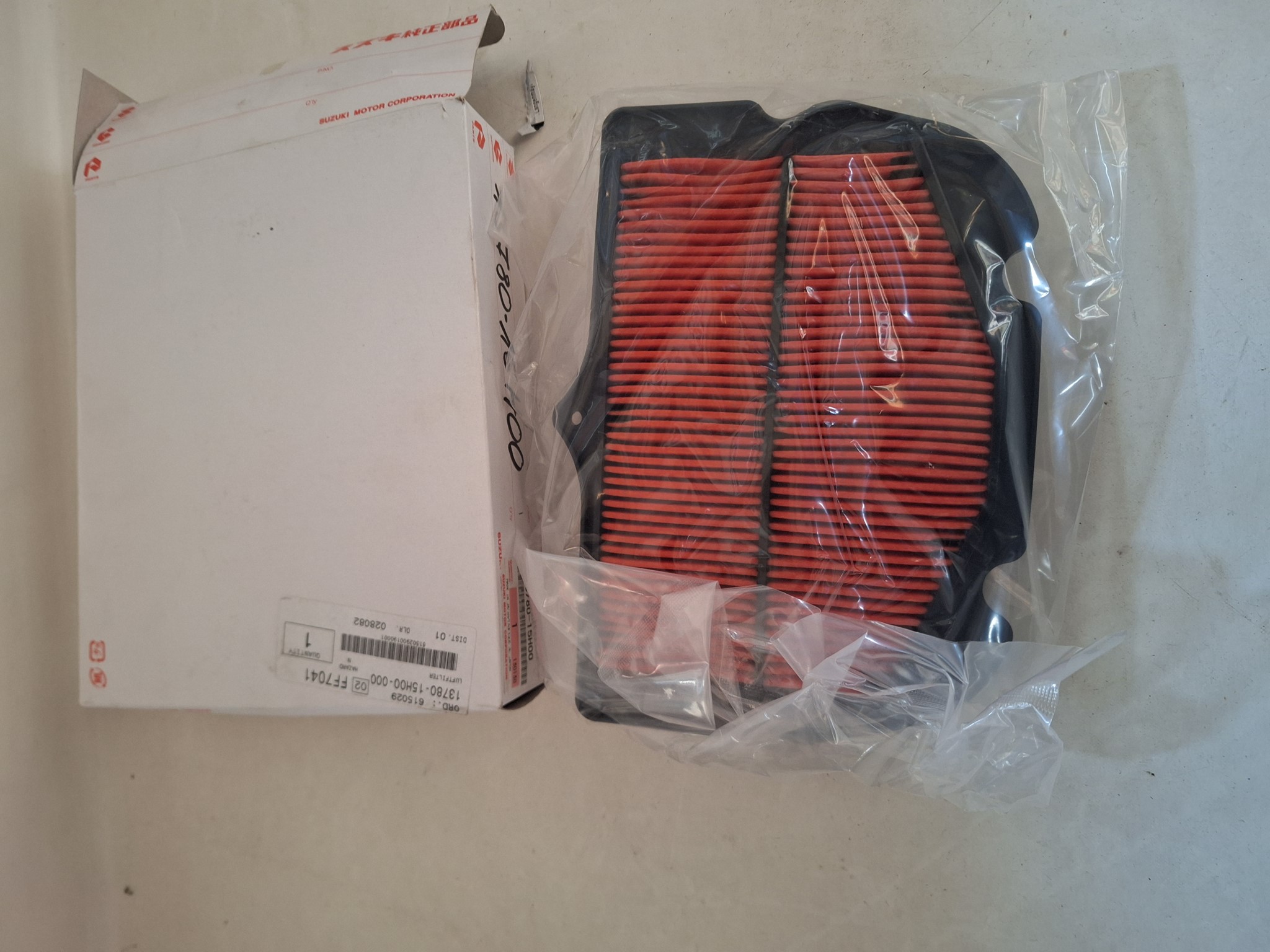 Bild von SUZUKI  LUFTFILTER  13780-15H00